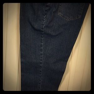 Gloria Vanderbilt Blue Jeans Made In MADAGASCAR.